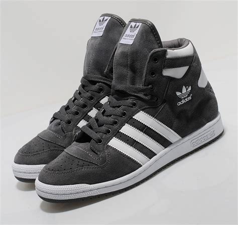 adidas Originals Decade Hi Suede .